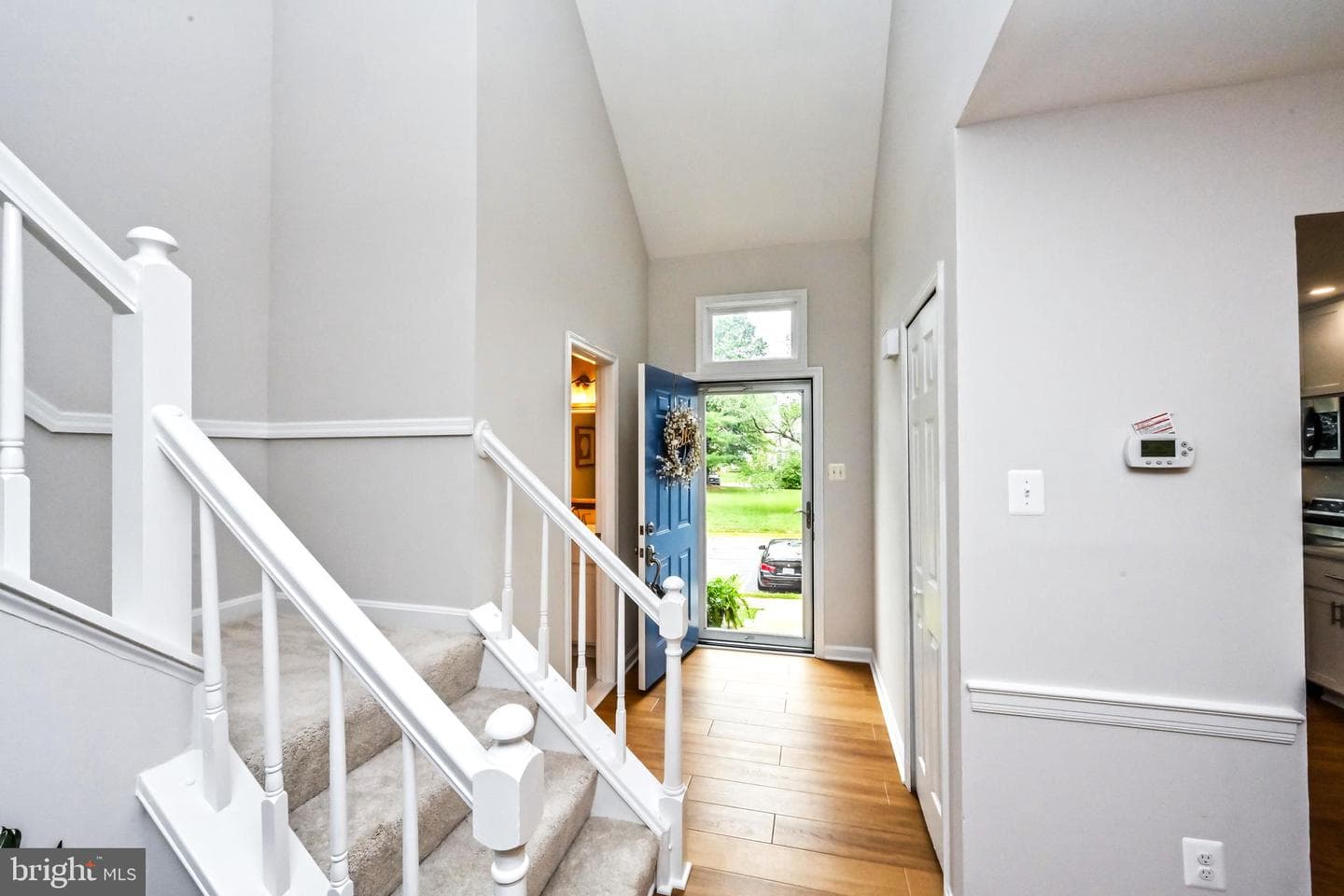 5665 Thorndyke Court photo 2