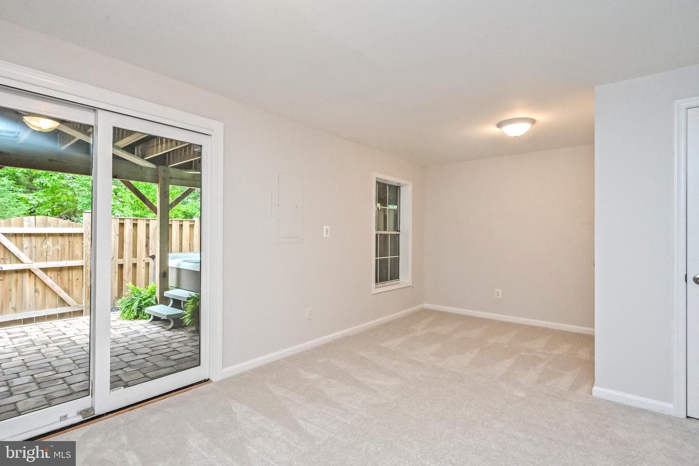 5665 Thorndyke Court photo 20