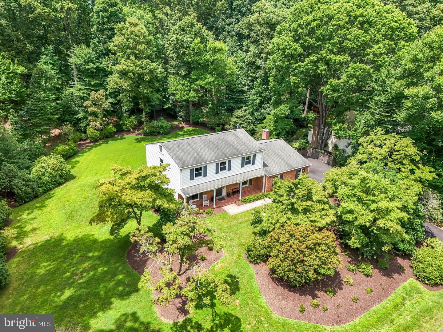 5404 Dranes Tavern Drive photo 2