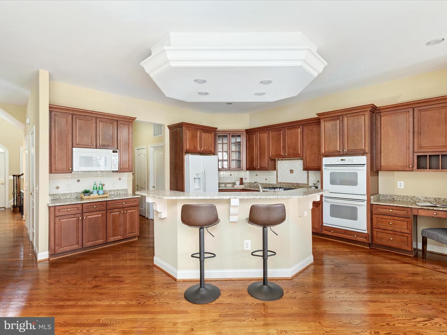 3852 Dickens Way photo 14