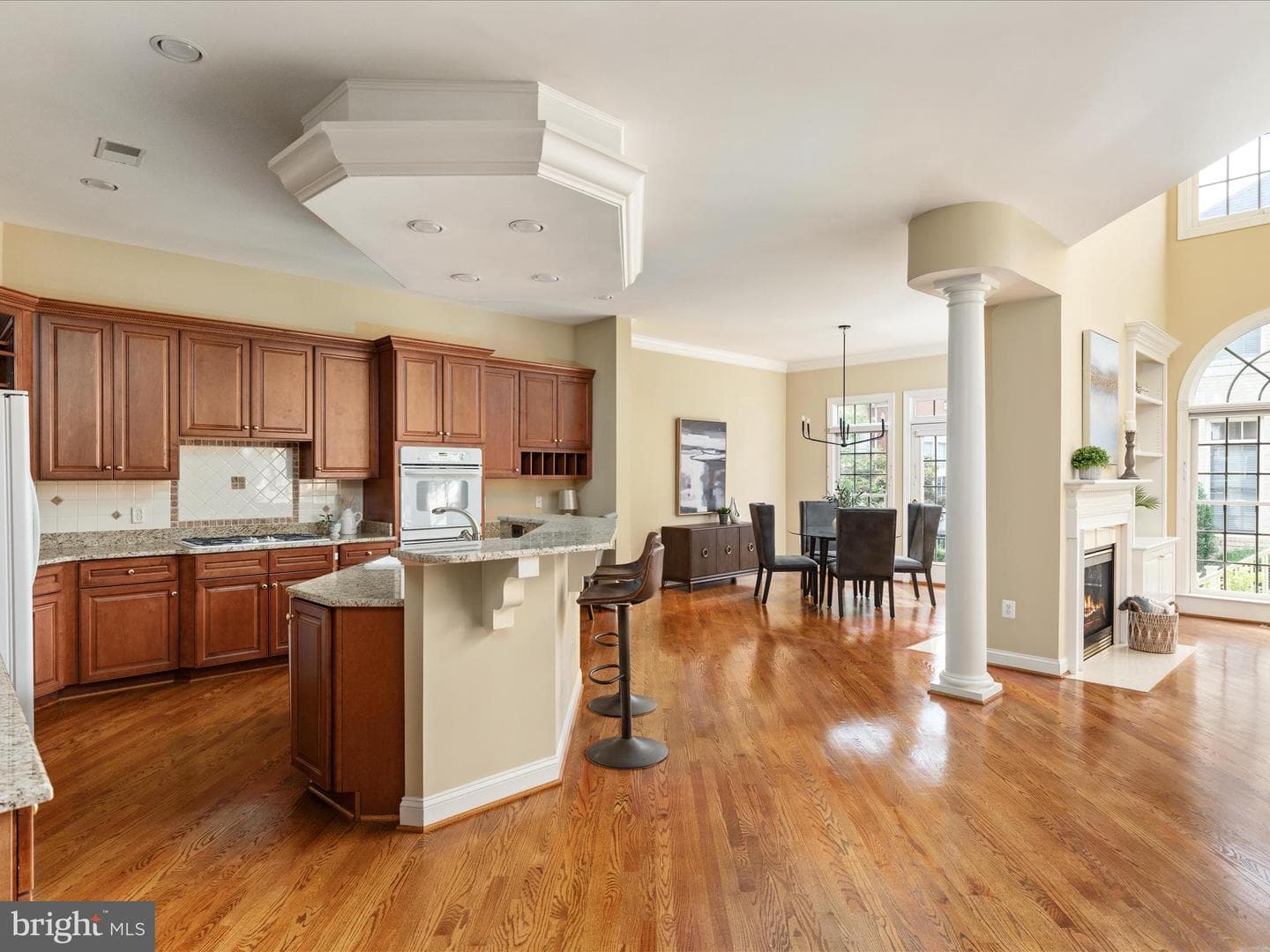 3852 Dickens Way photo 17