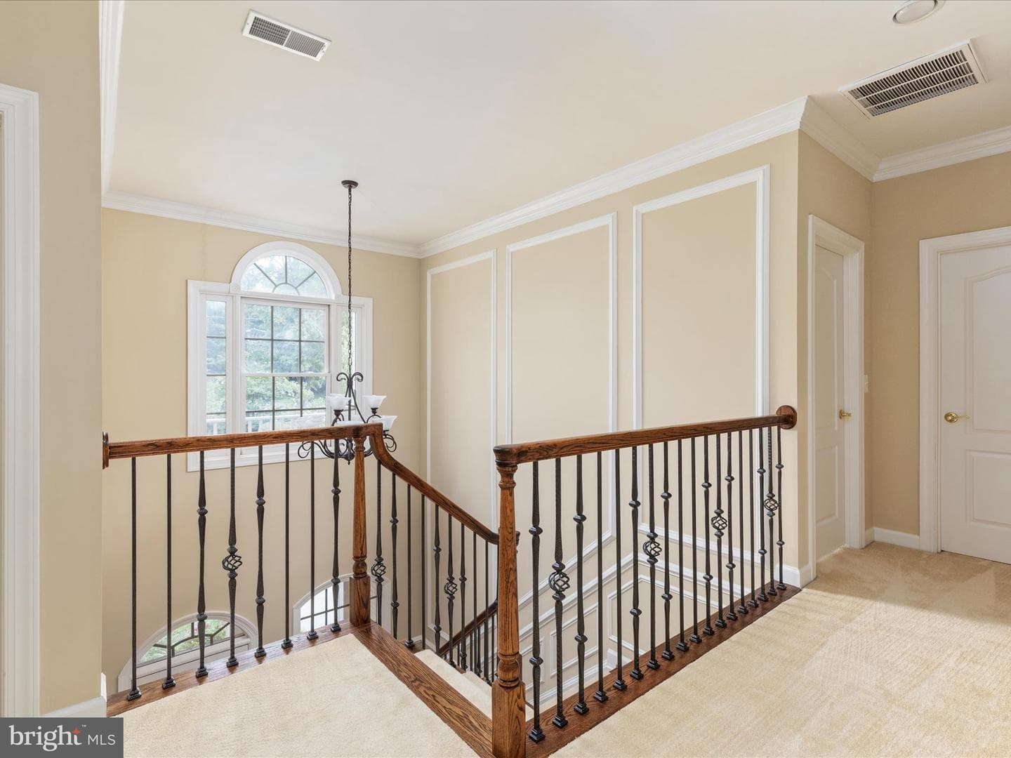 3852 Dickens Way photo 20