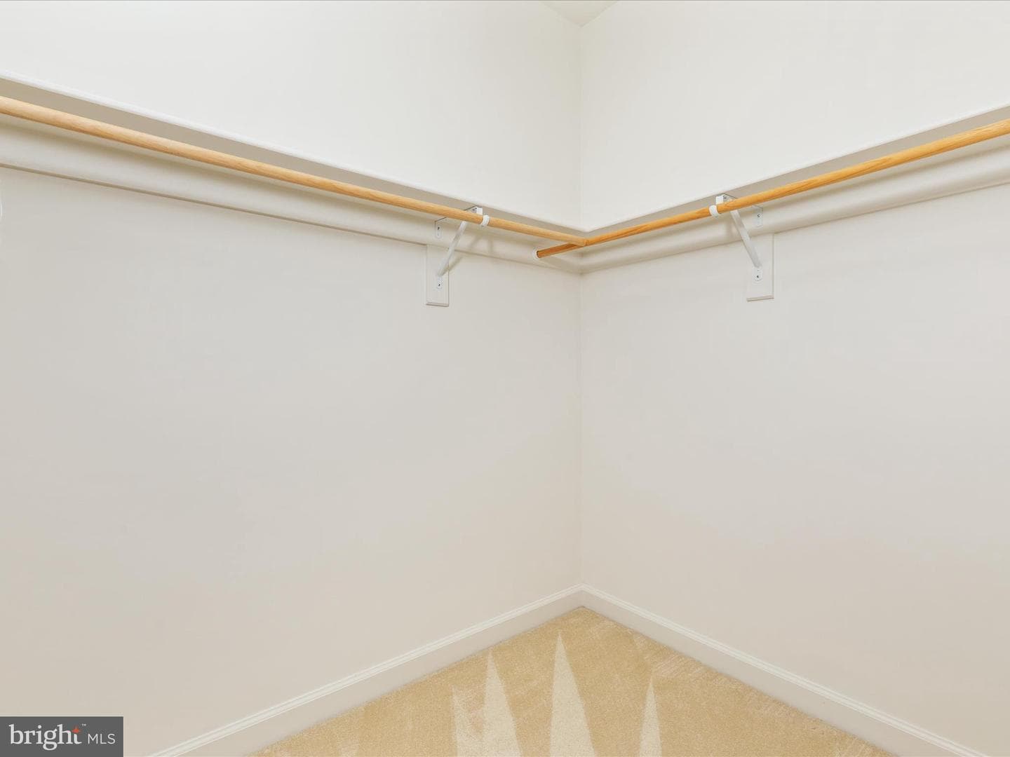 3852 Dickens Way photo 34