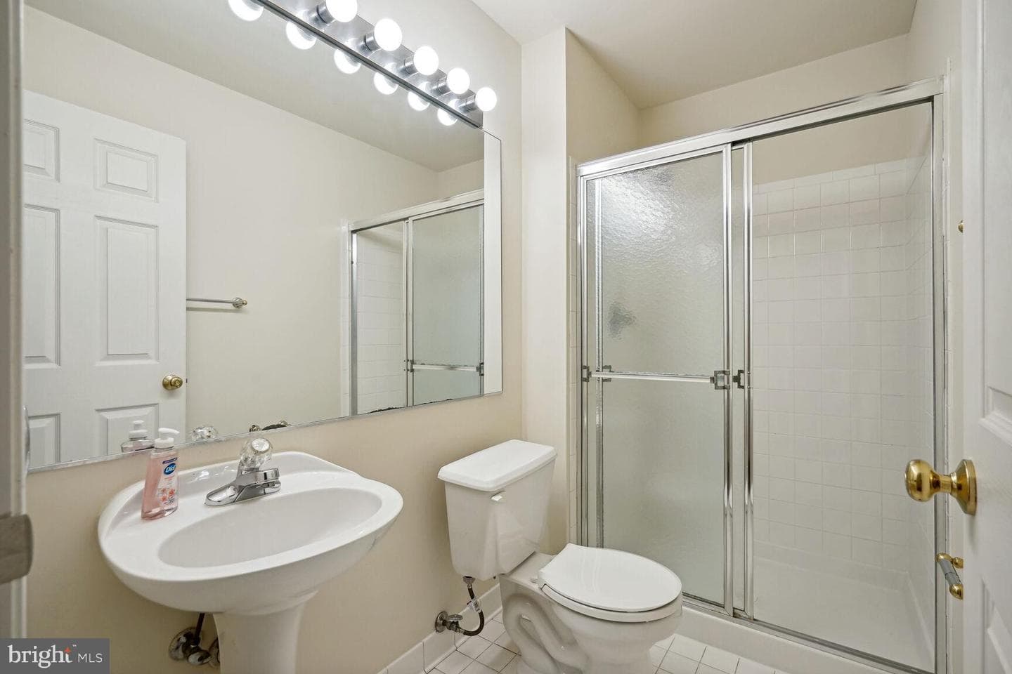 2817 Roesh Way photo 23