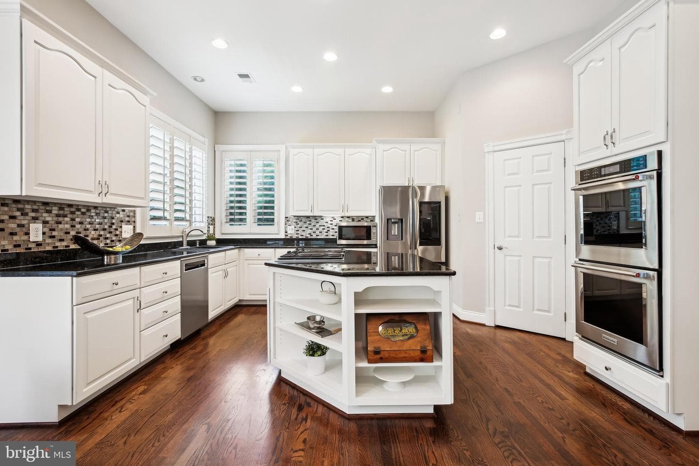 1409 Wynhurst Lane photo 21