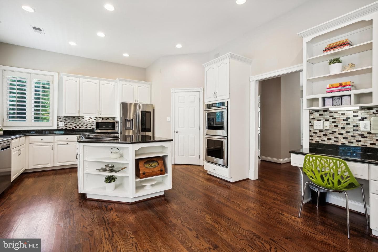 1409 Wynhurst Lane photo 22