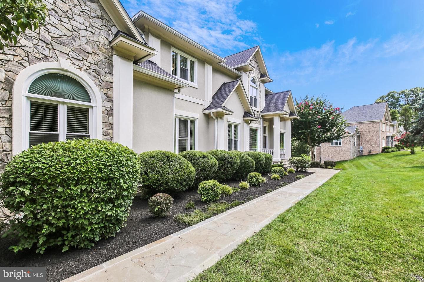 1409 Wynhurst Lane photo 3