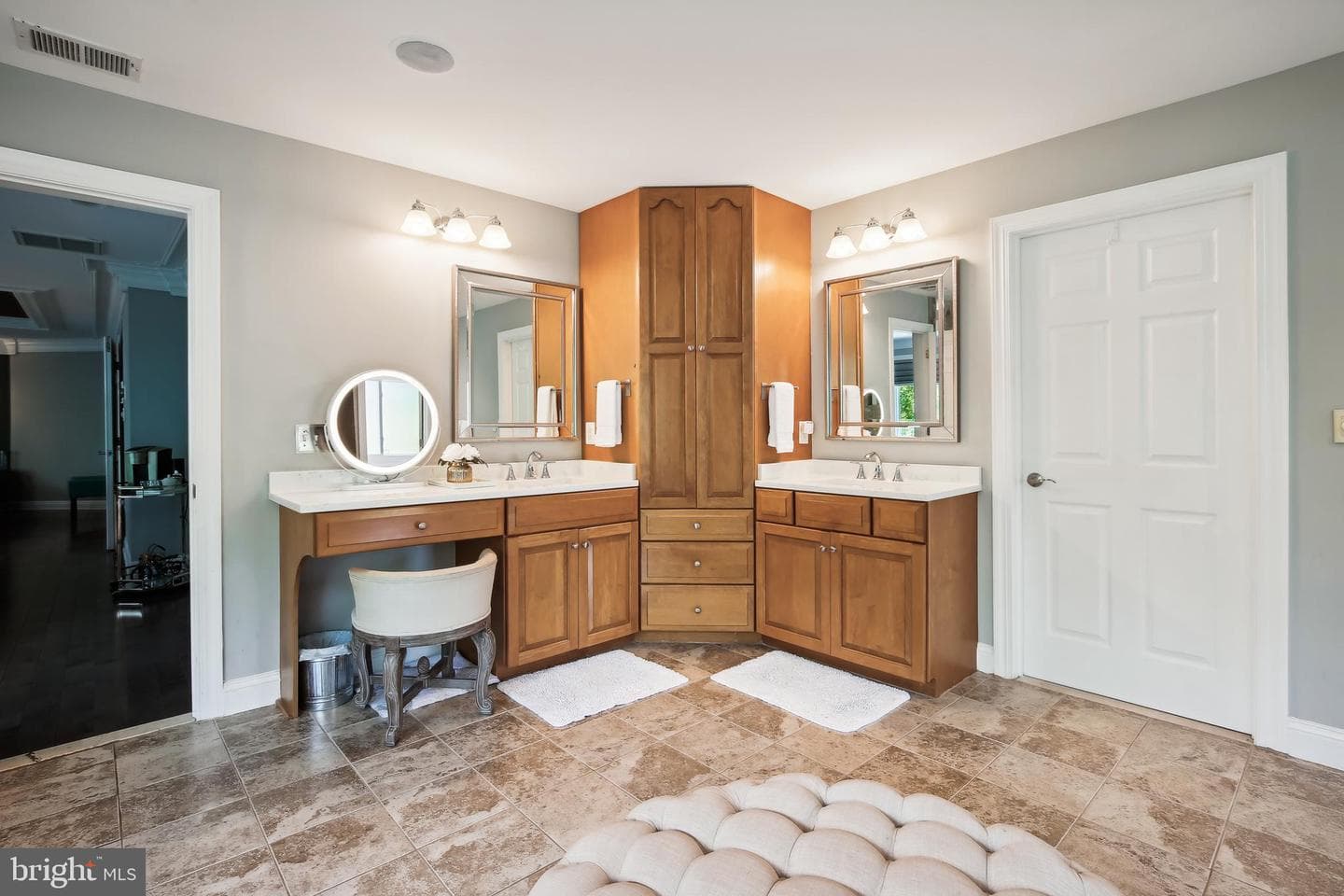 1409 Wynhurst Lane photo 40
