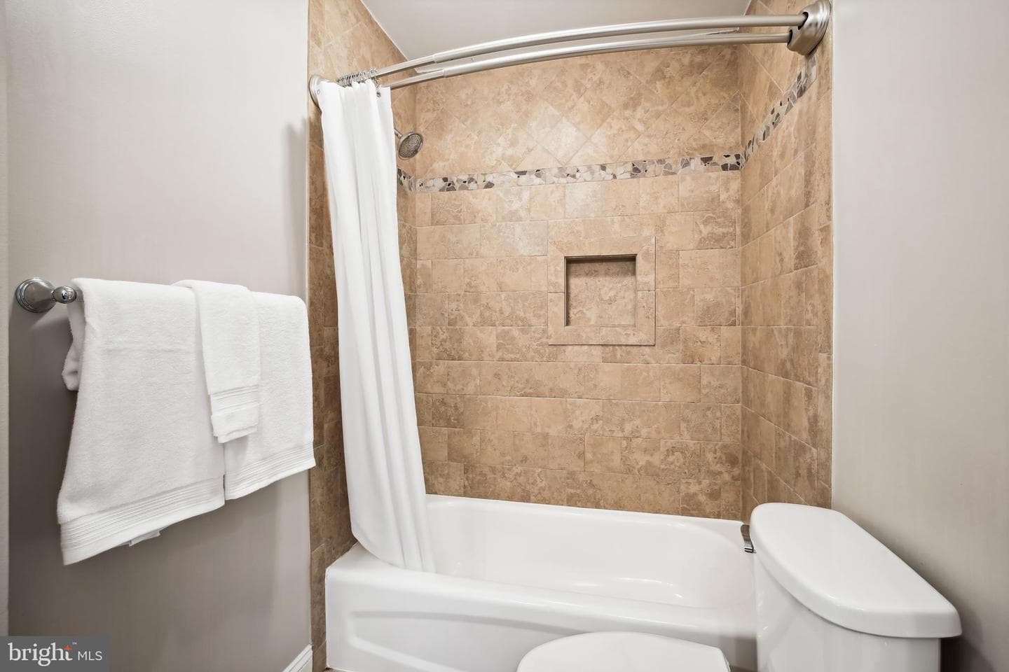 1409 Wynhurst Lane photo 51