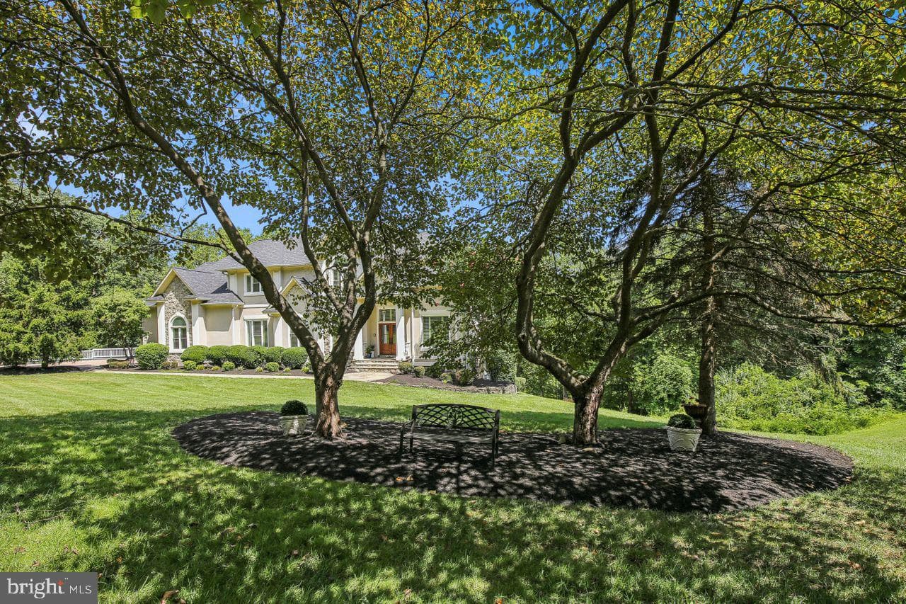 1409 Wynhurst Lane photo 90