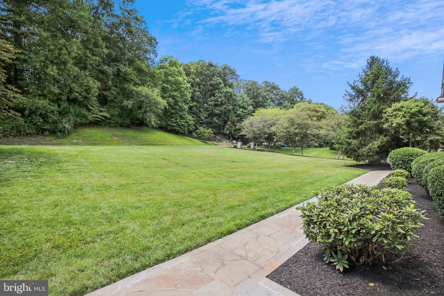 1409 Wynhurst Lane photo 92