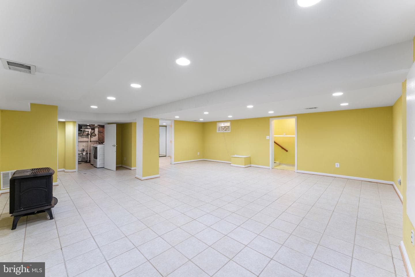 826 Van Buren Street photo 37