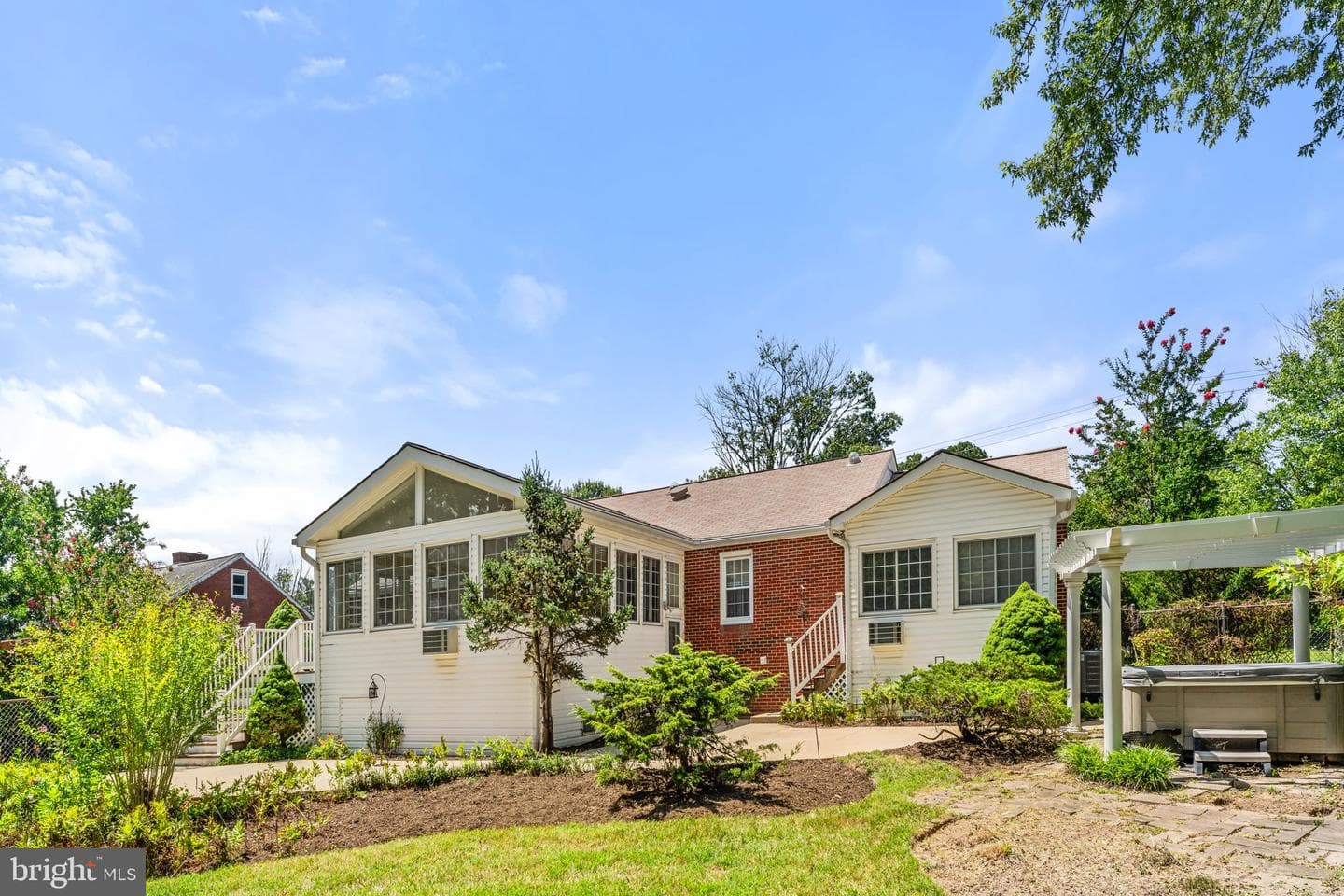 826 Van Buren Street photo 43