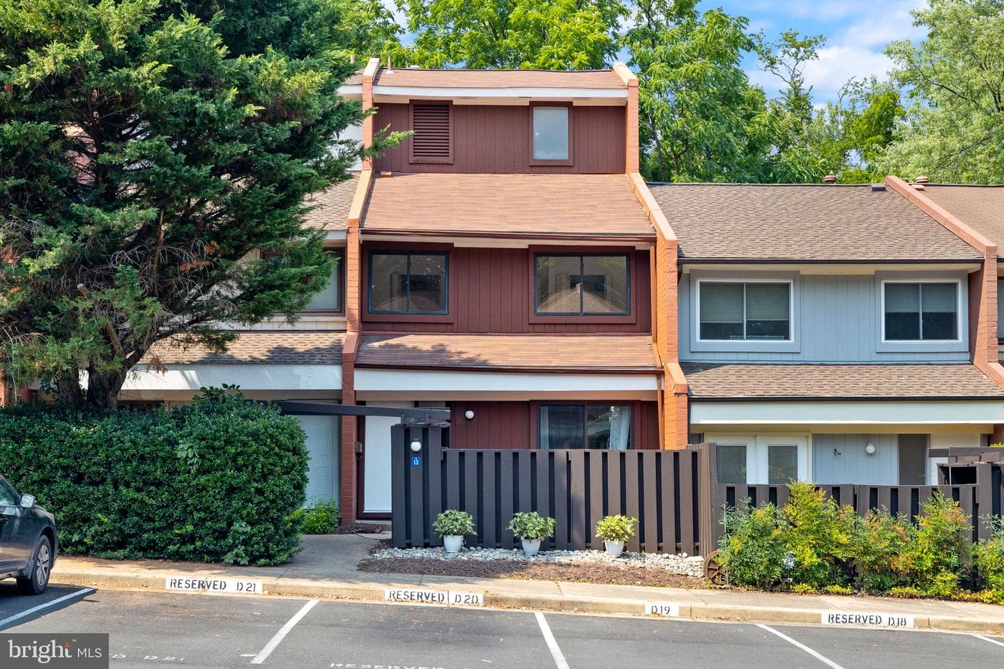 1313 Northgate Square photo 1