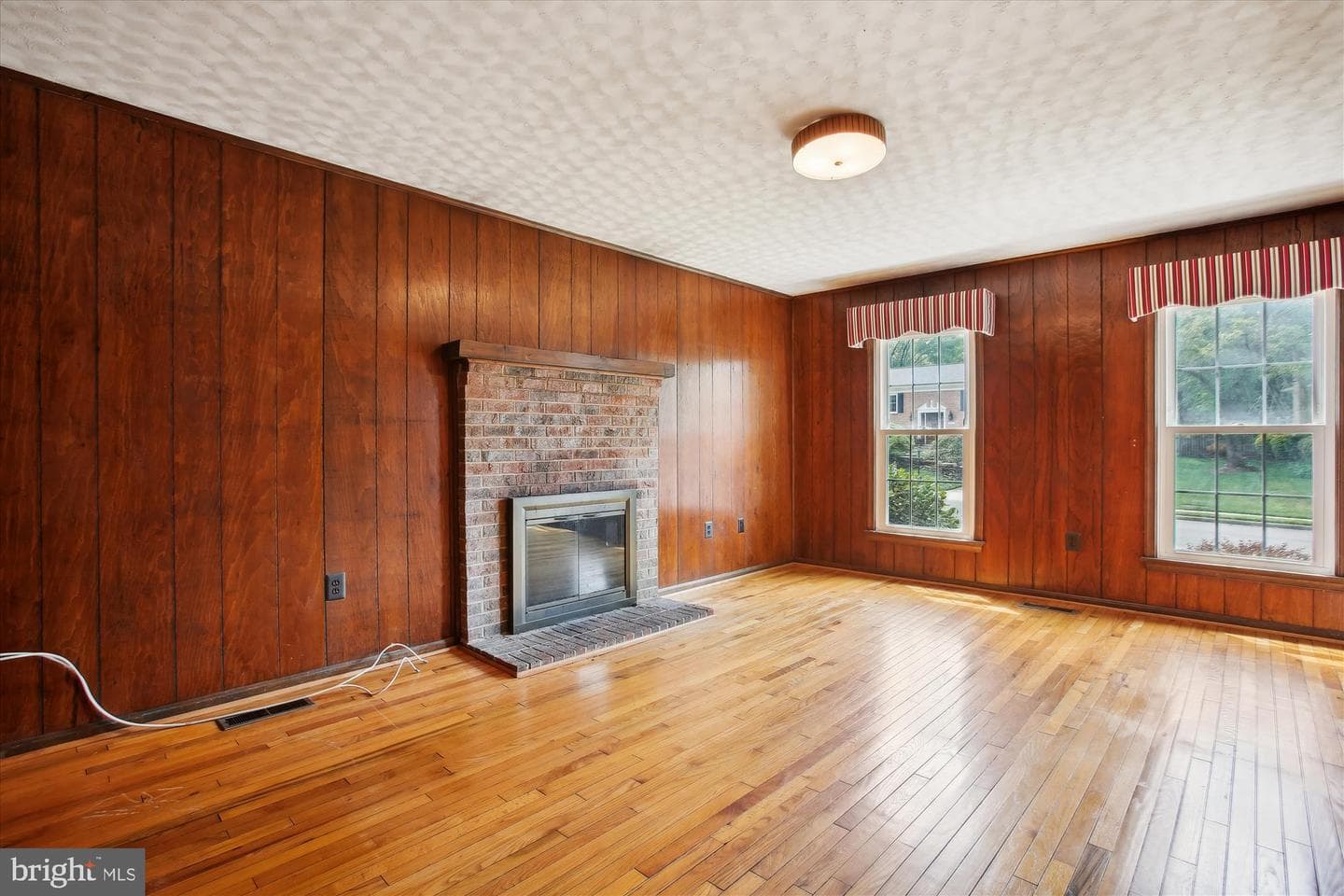 1404 Oakbrooke Avenue photo 12