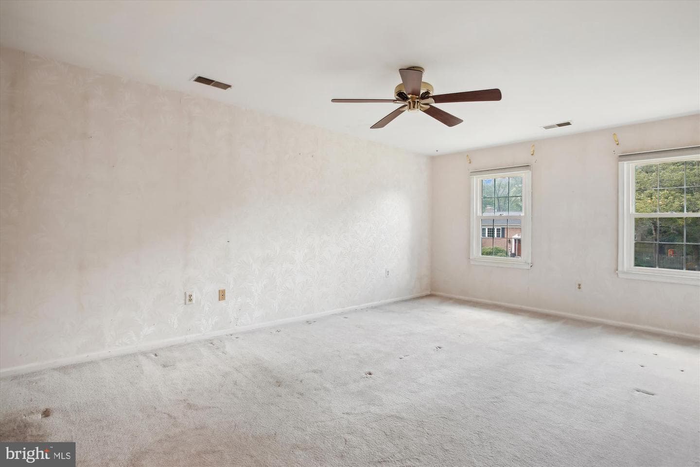 1404 Oakbrooke Avenue photo 16