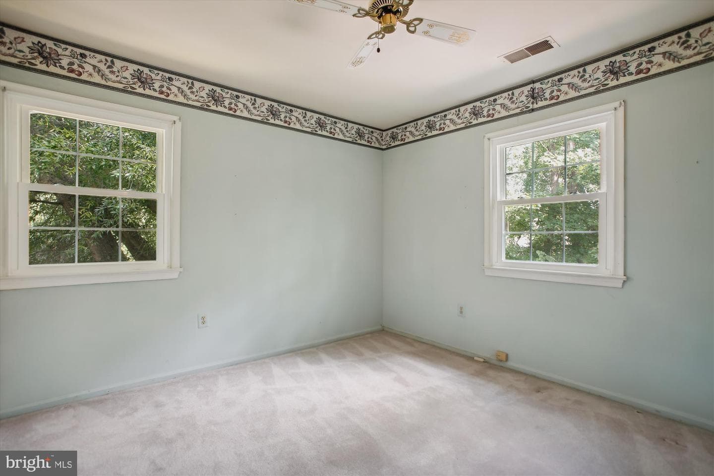 1404 Oakbrooke Avenue photo 24