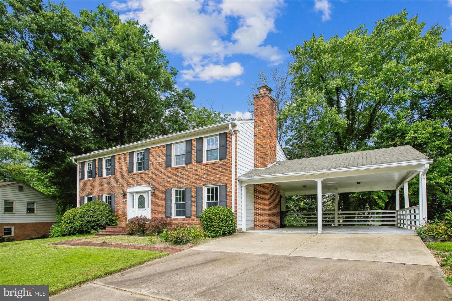 1404 Oakbrooke Avenue photo 3