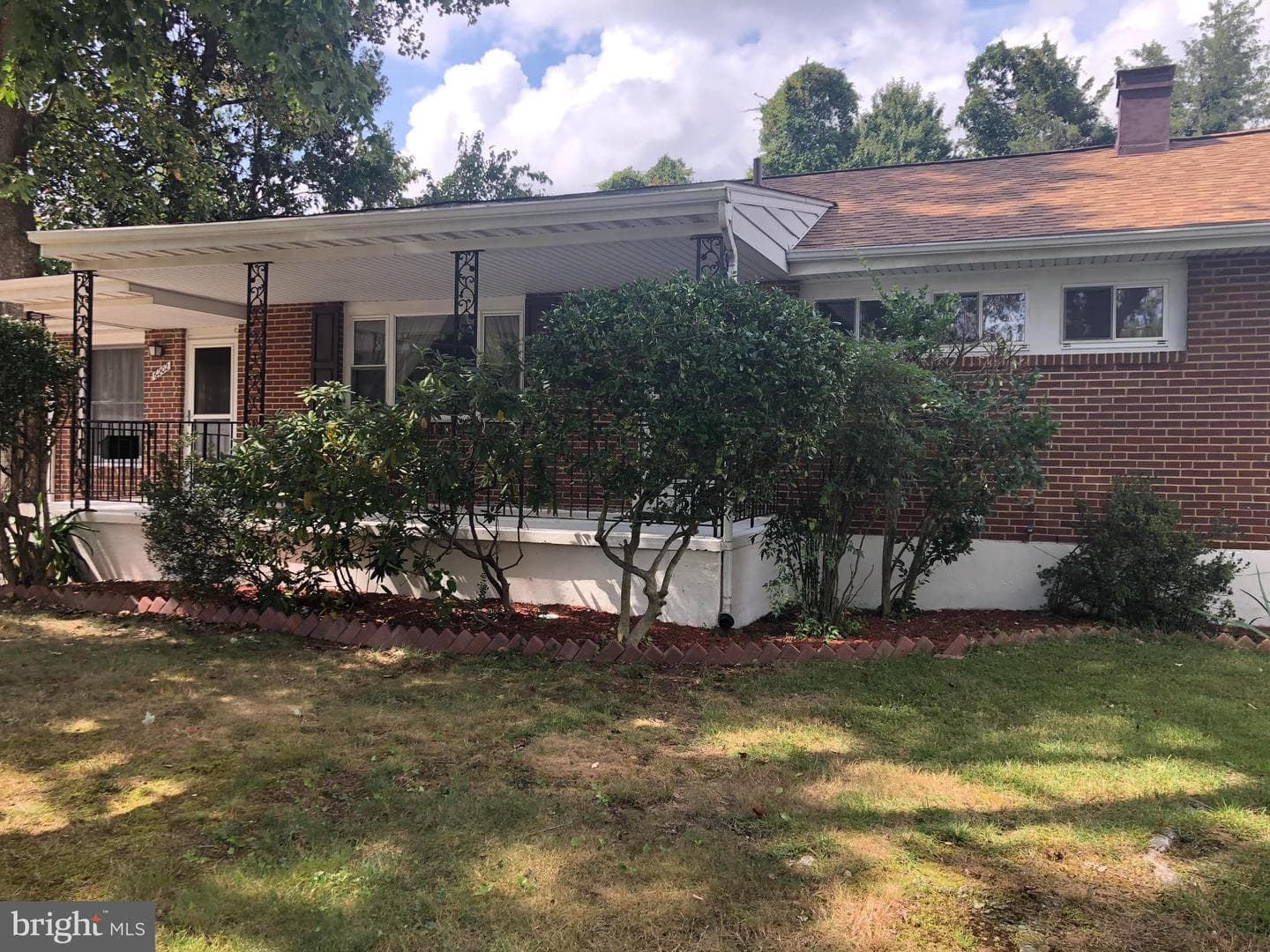 6202 Hillview Avenue photo 2