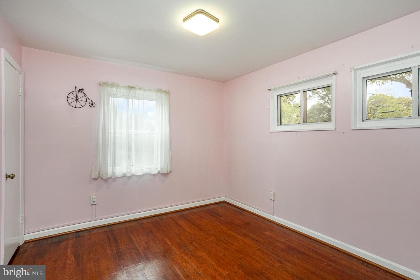 6202 Hillview Avenue photo 22
