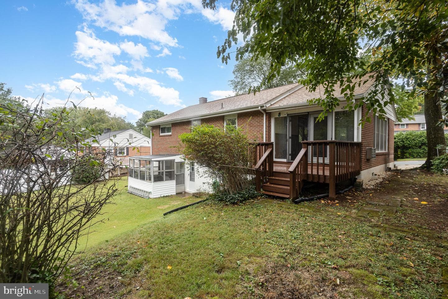 6202 Hillview Avenue photo 32