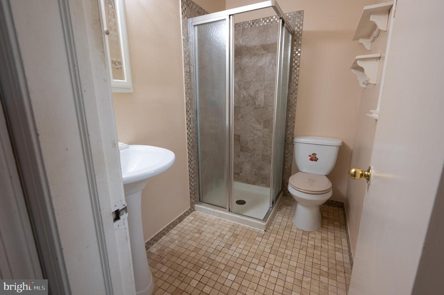 5855 Glen Forest Drive photo 11