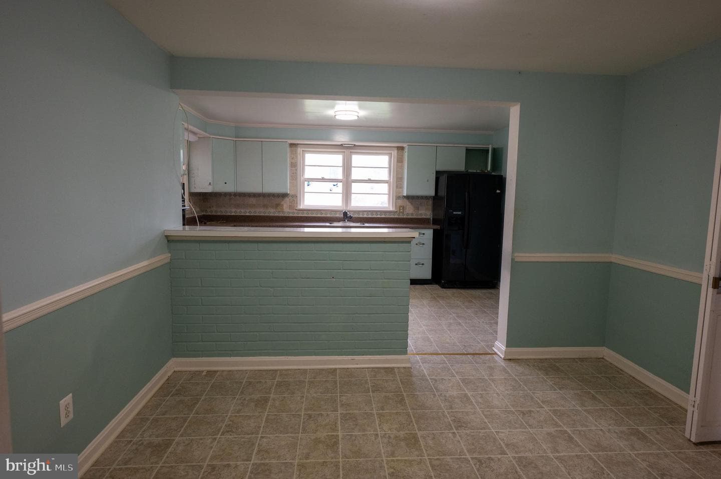 5855 Glen Forest Drive photo 4