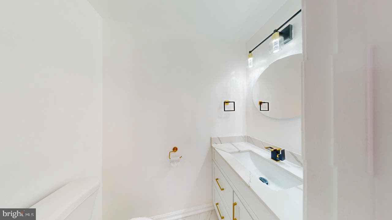 8014 Dayspring Court photo 10