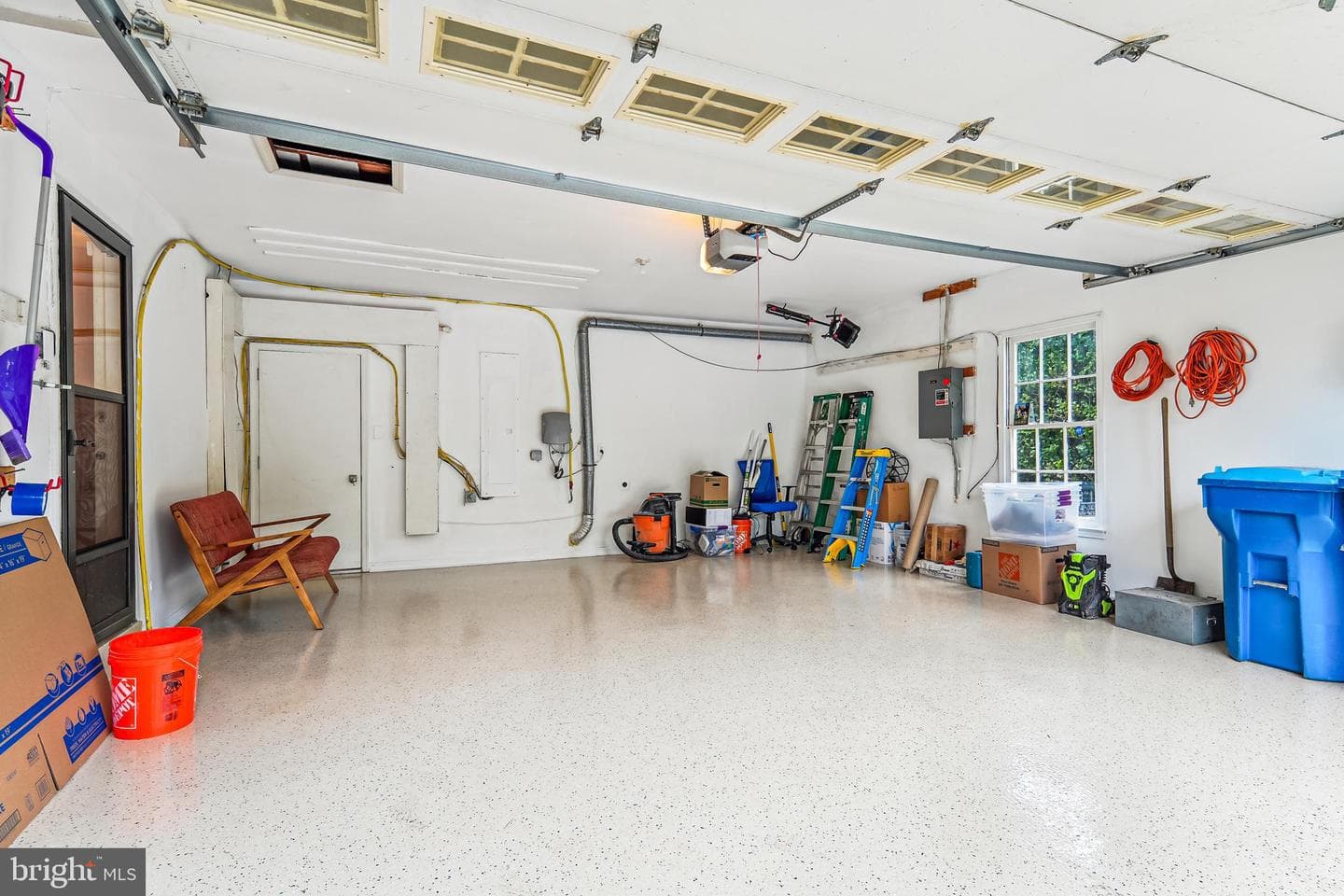 9829 Vale Road photo 24