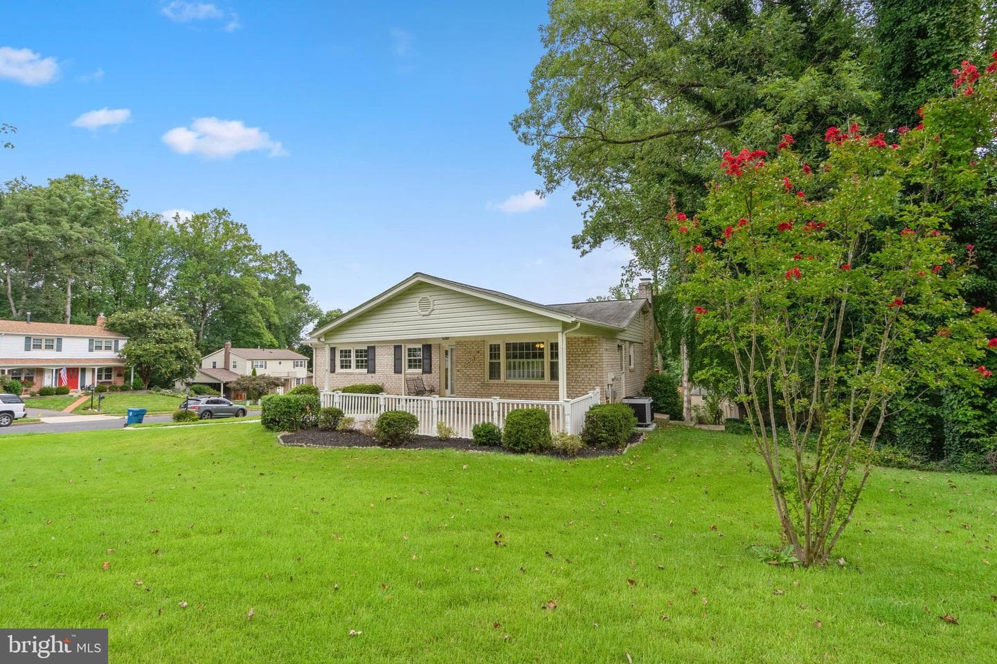 6819 Reynard Drive photo 3