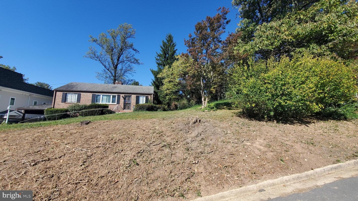 6910 Mount Daniel Drive photo 3