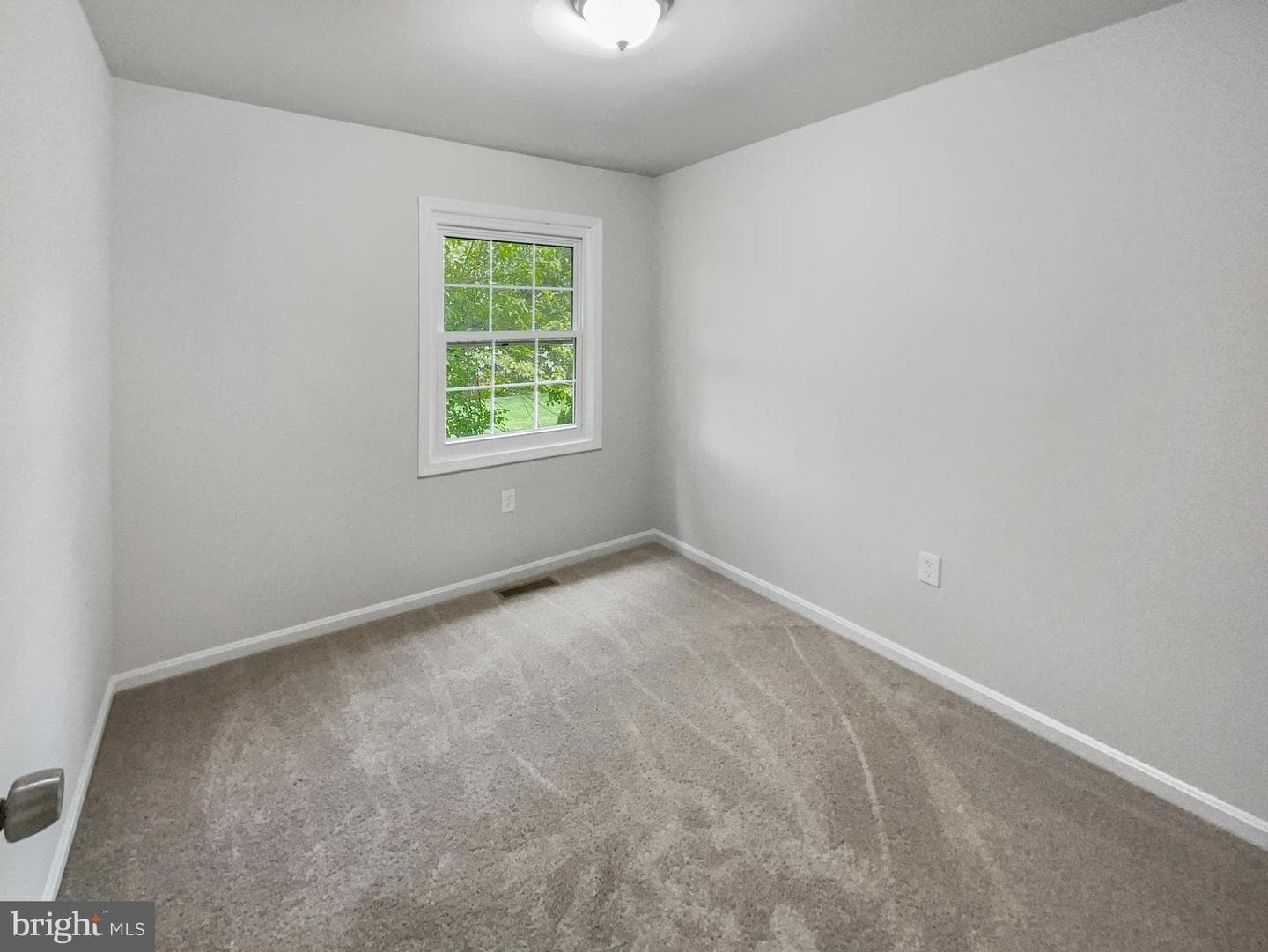 9856 Oakdale Woods Court photo 18