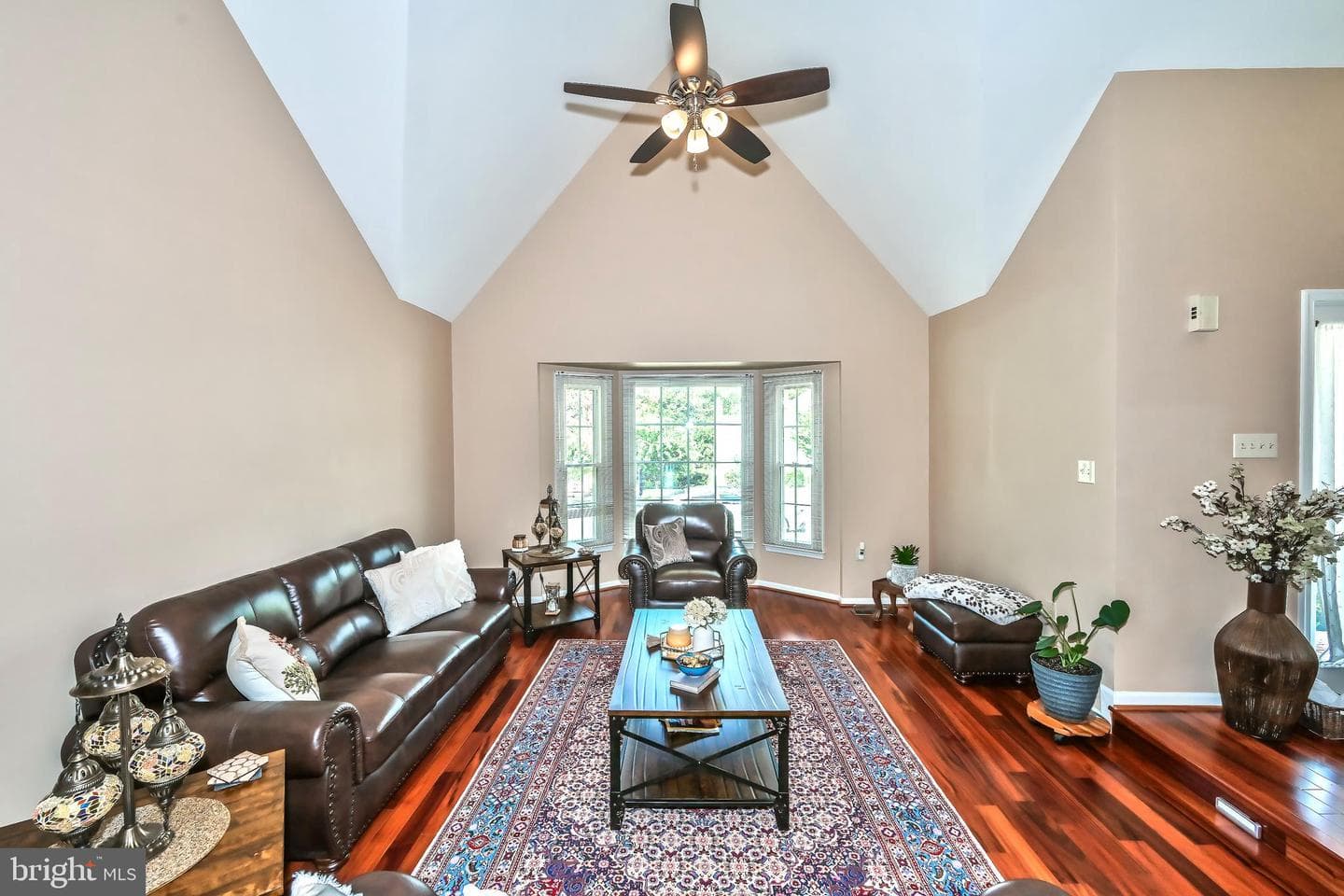7112 Stanchion Lane photo 10