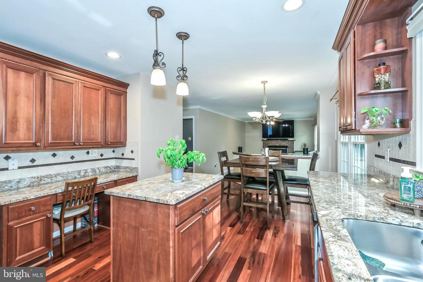 7112 Stanchion Lane photo 18