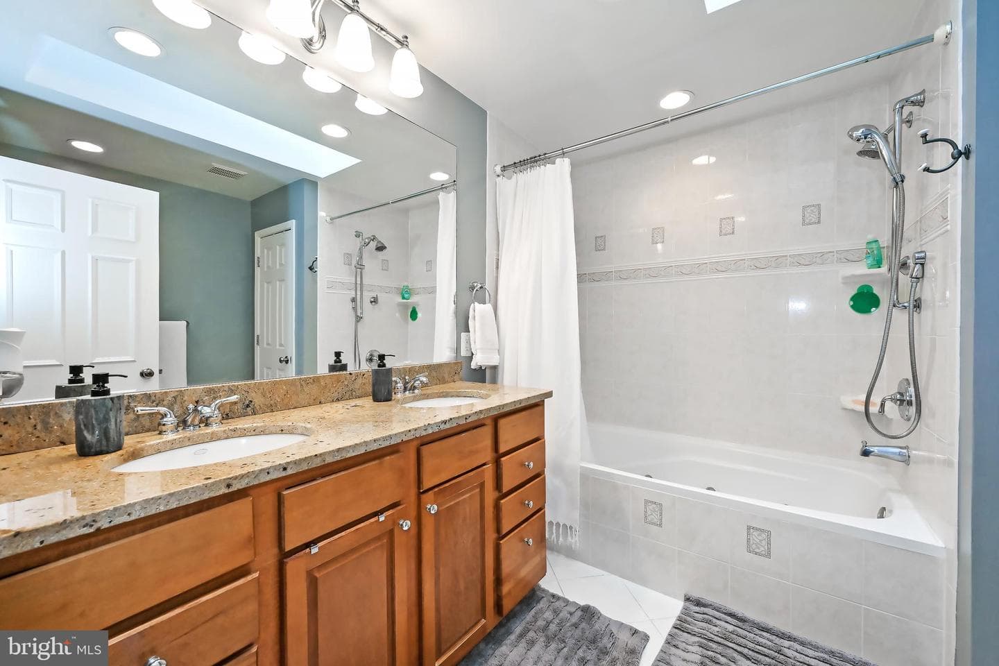 7112 Stanchion Lane photo 37