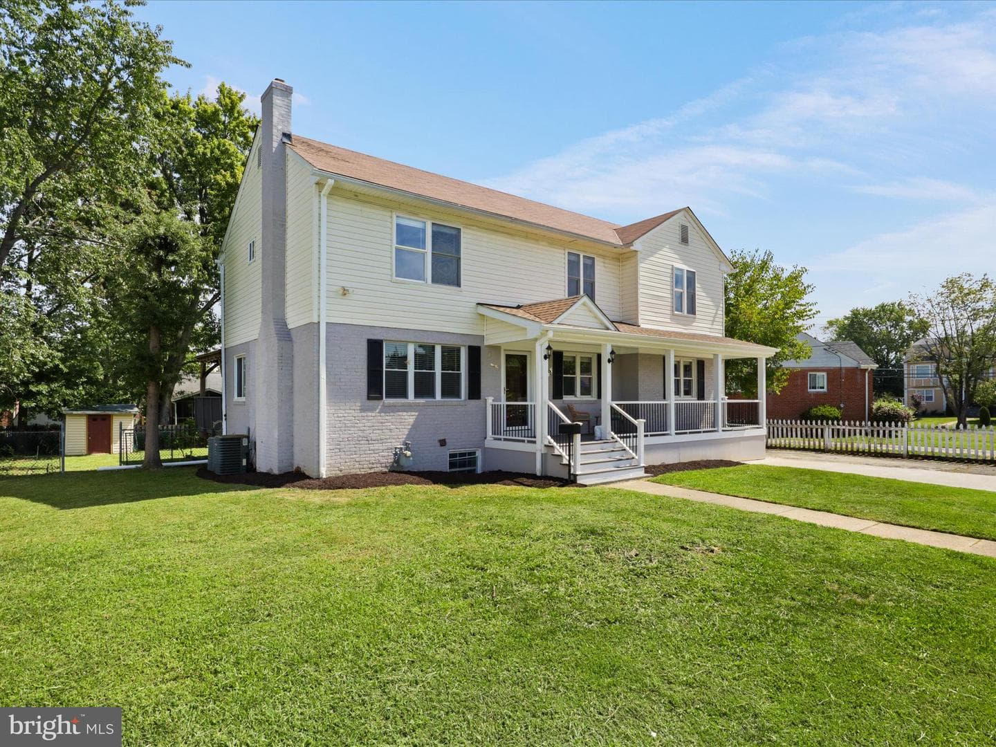 6019 Frederick Street photo 2