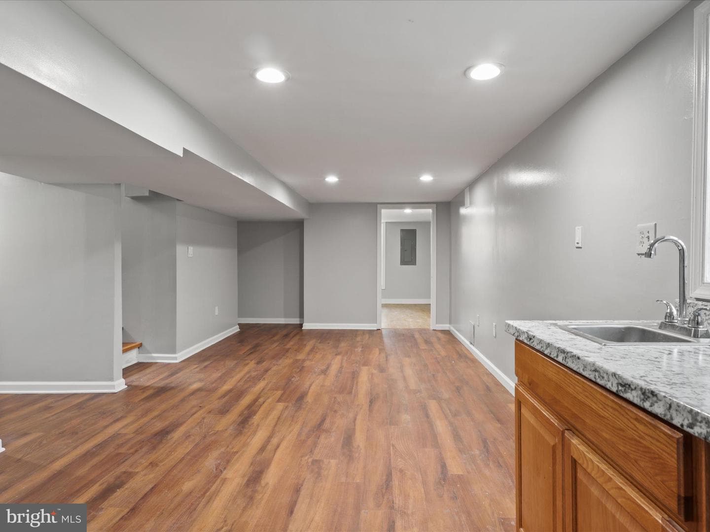 6019 Frederick Street photo 46