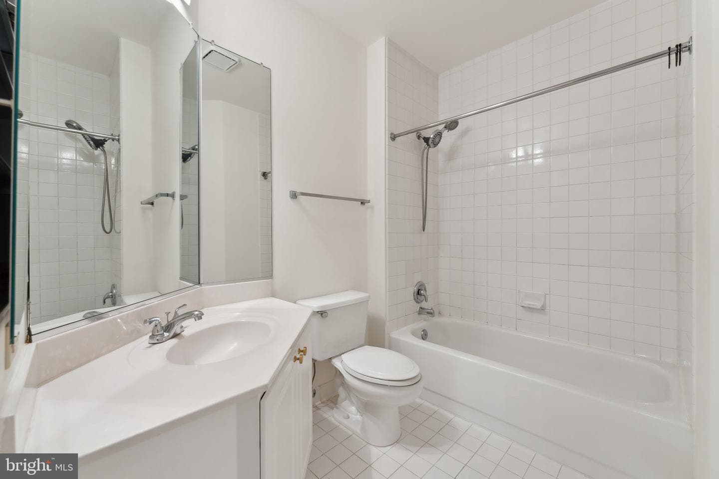 2204 Westcourt Lane #209 photo 18