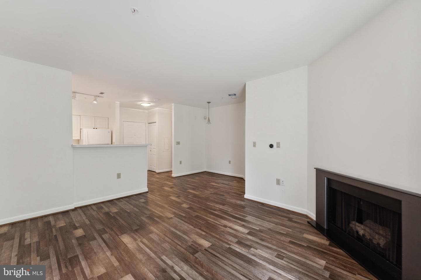 2204 Westcourt Lane #209 photo 4