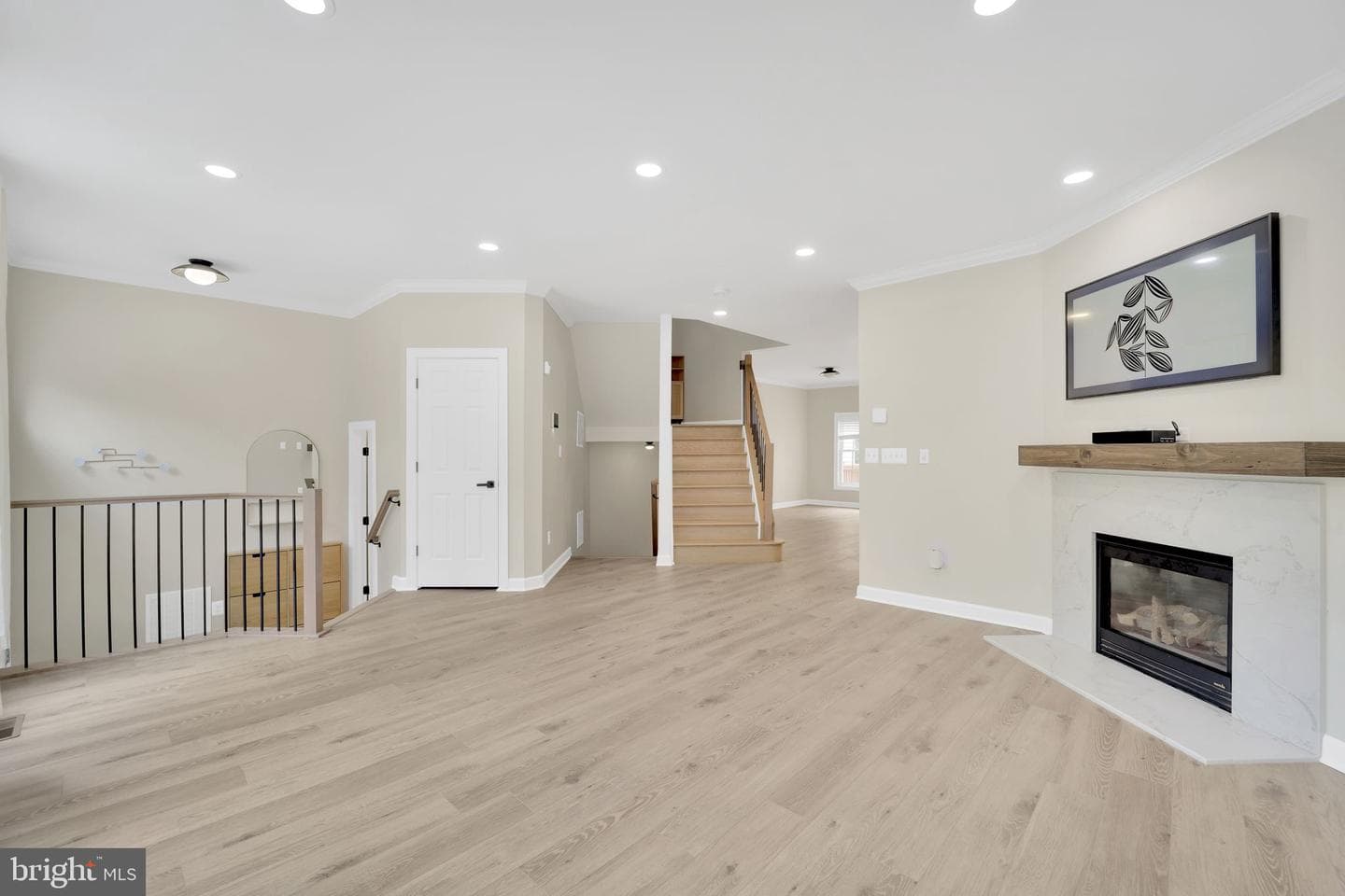 3814 Elmwood Towne Way photo 3