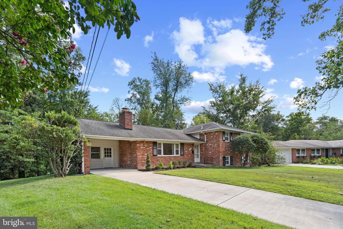 5915 Merritt Place photo 1