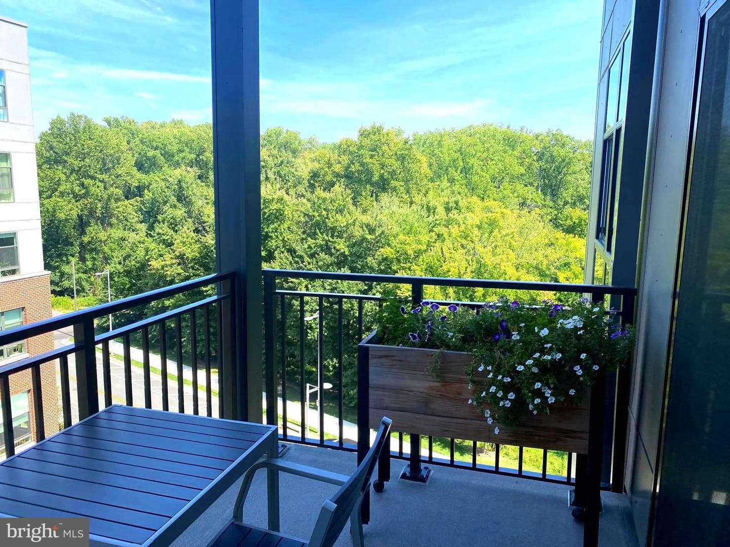 1761 Old Meadow Road #404 photo 5