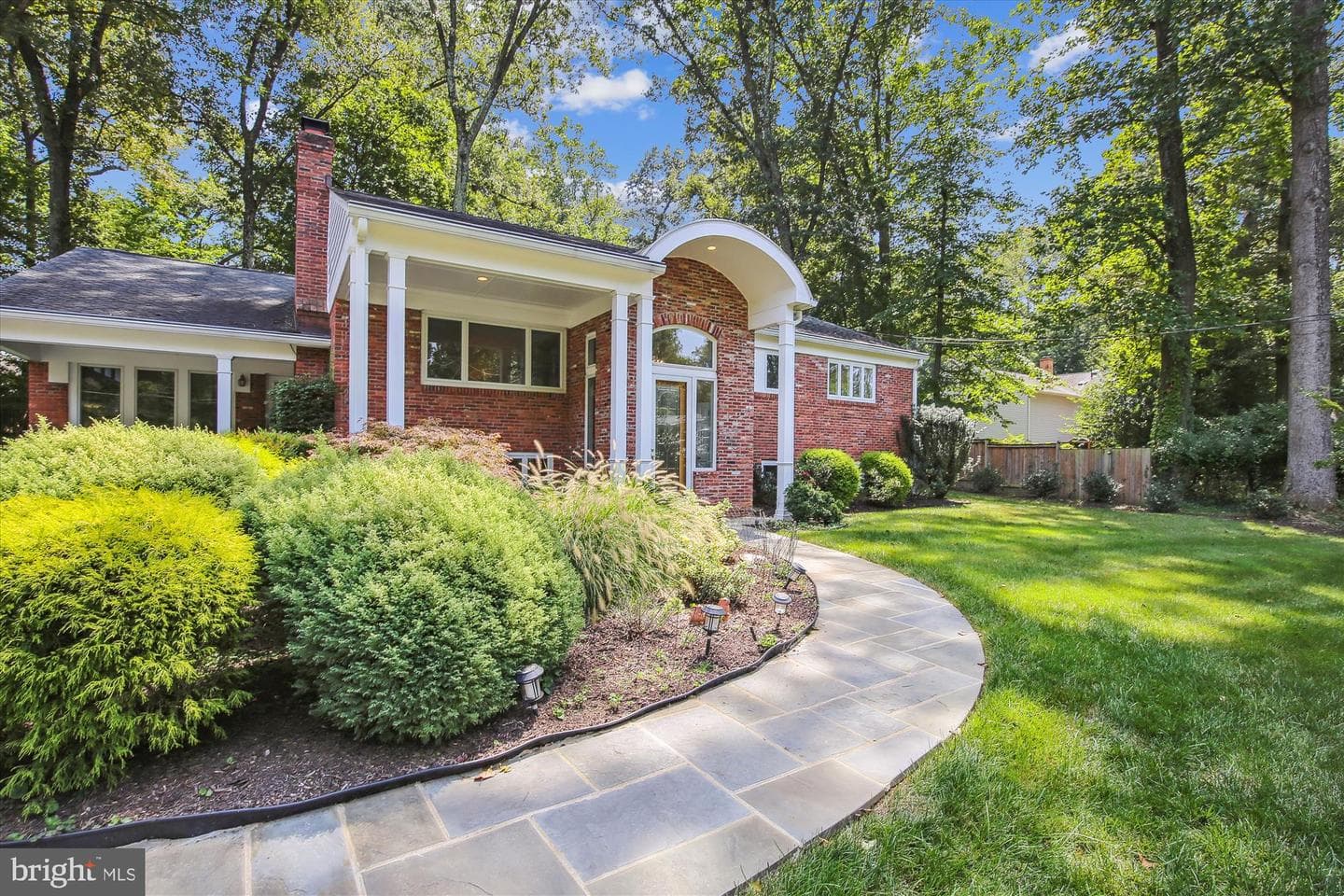 2441 Luckett Avenue photo 2