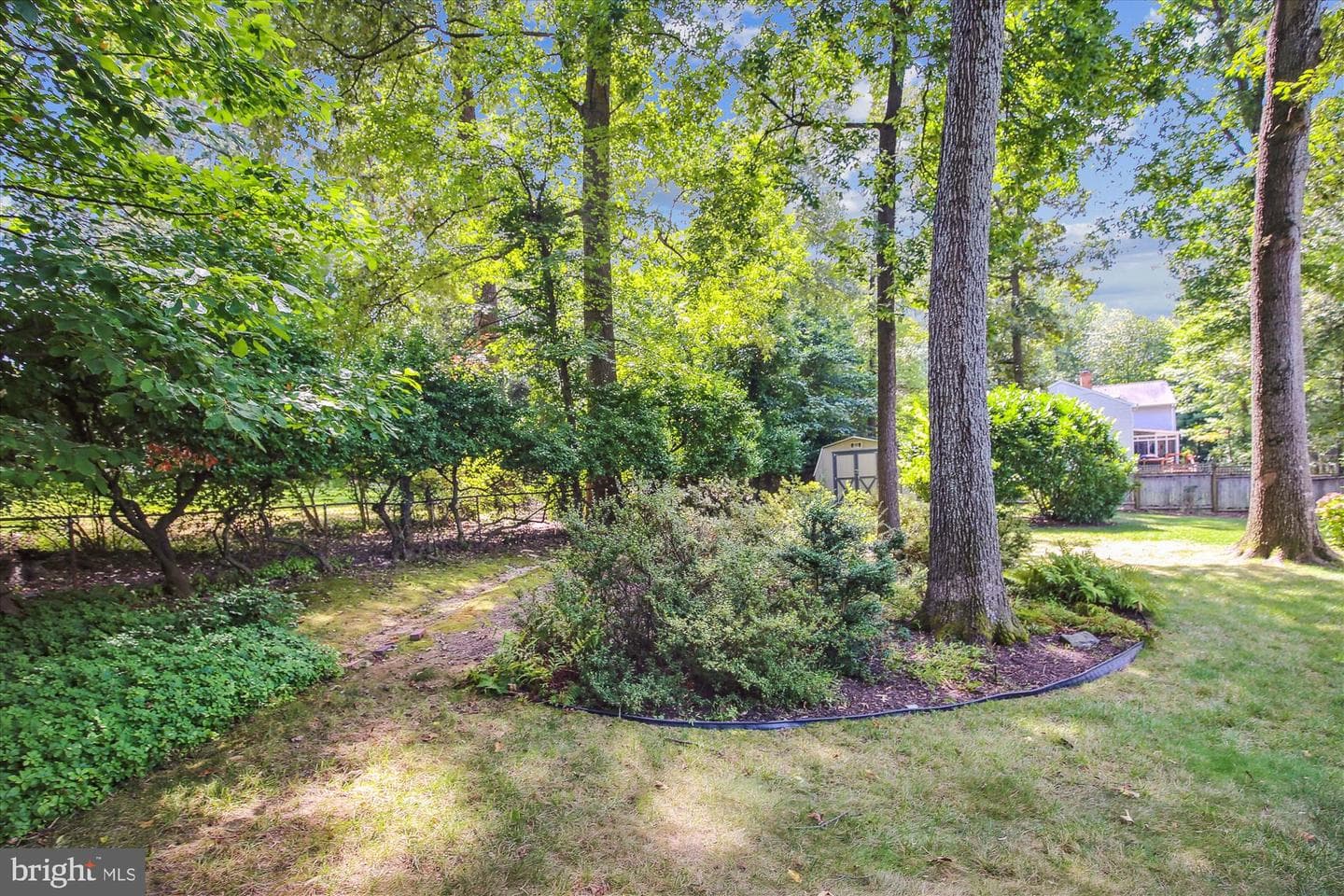 2441 Luckett Avenue photo 48
