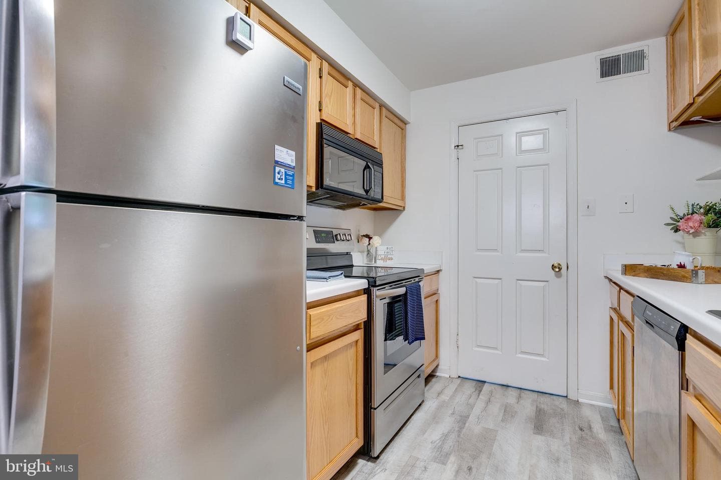 5708 Olde Mill Court #121 photo 16