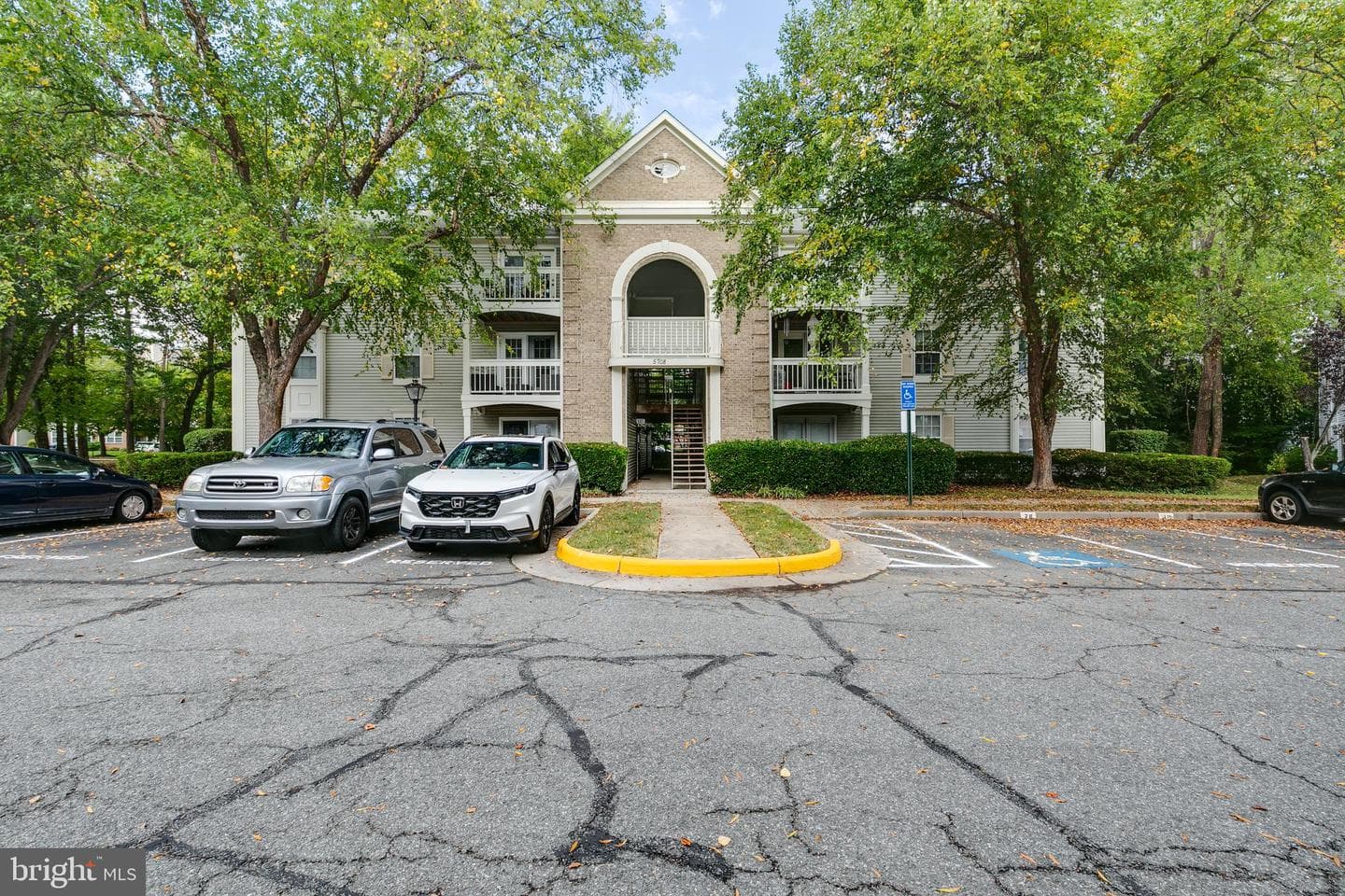5708 Olde Mill Court #121 photo 2