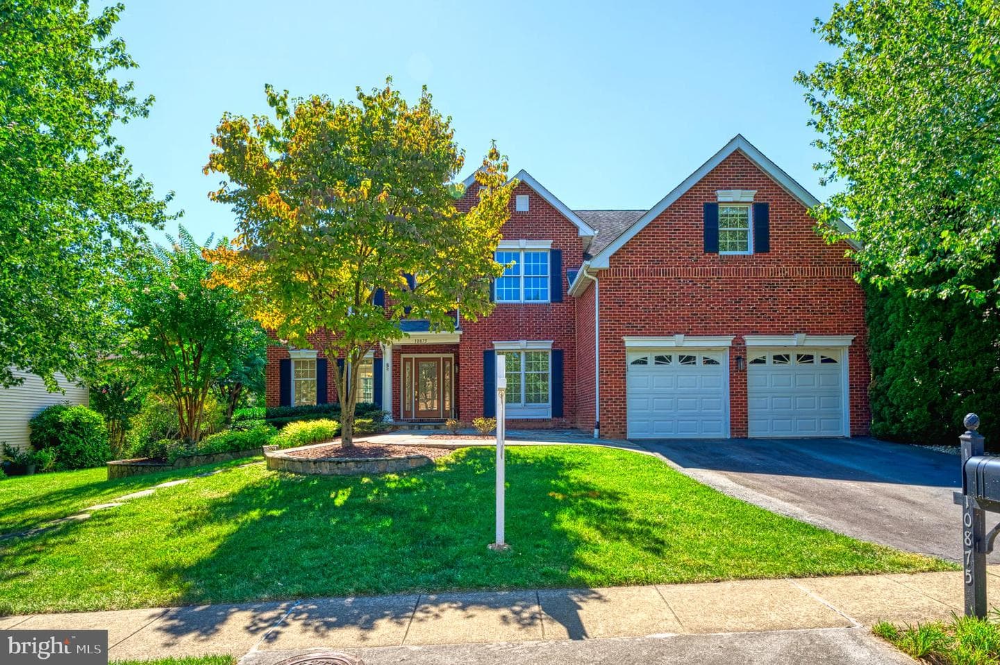 10875 Hunter Gate Way photo 2