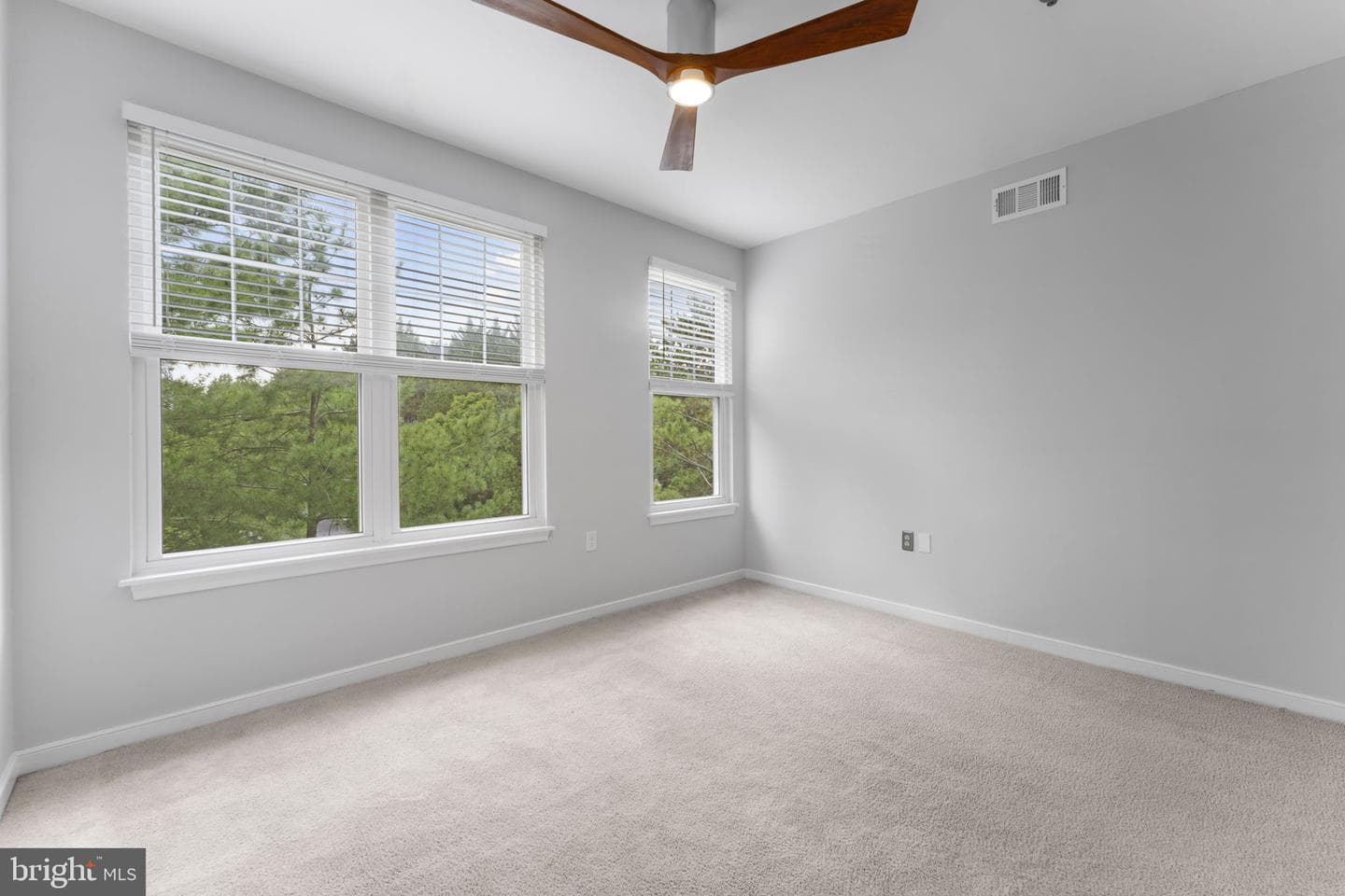 1641 International Drive #315 photo 21