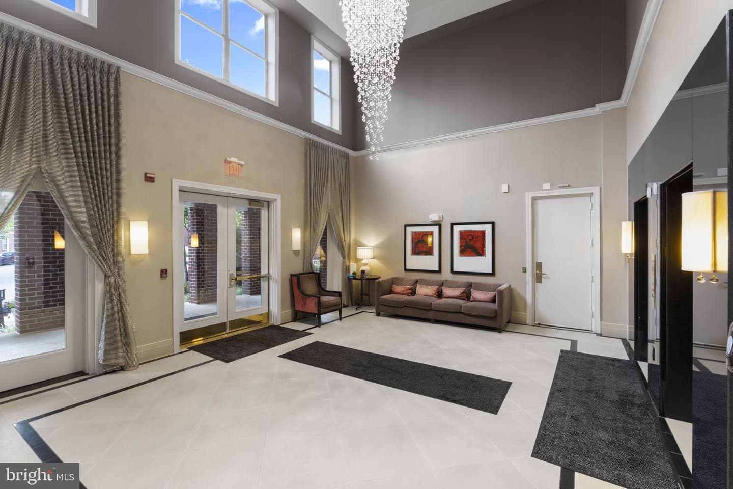 1641 International Drive #315 photo 4