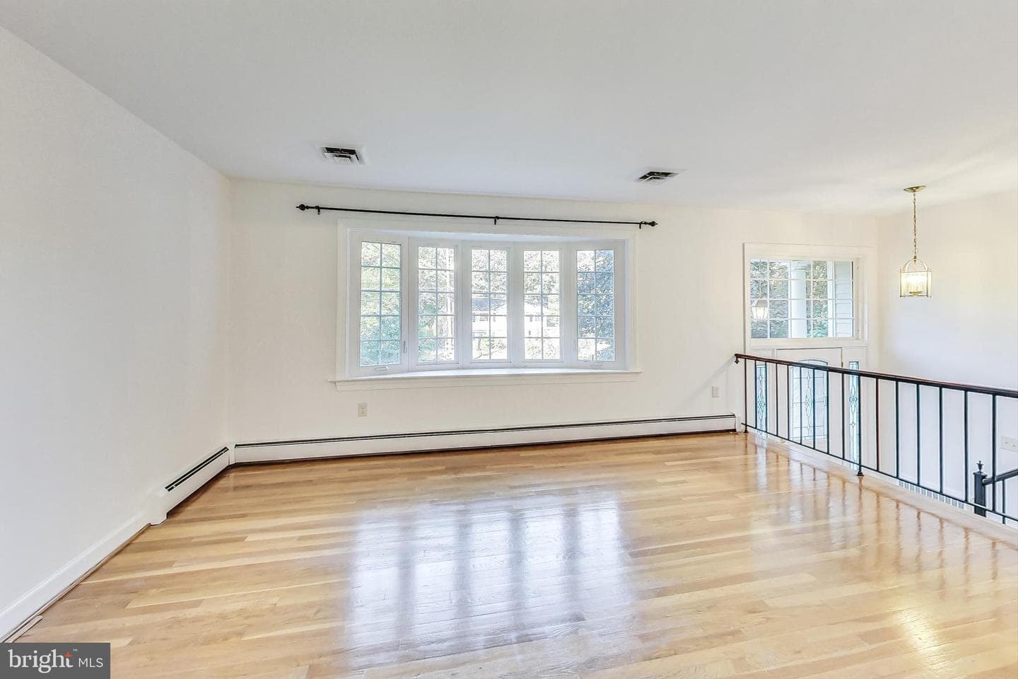 3405 Valewood Drive photo 9